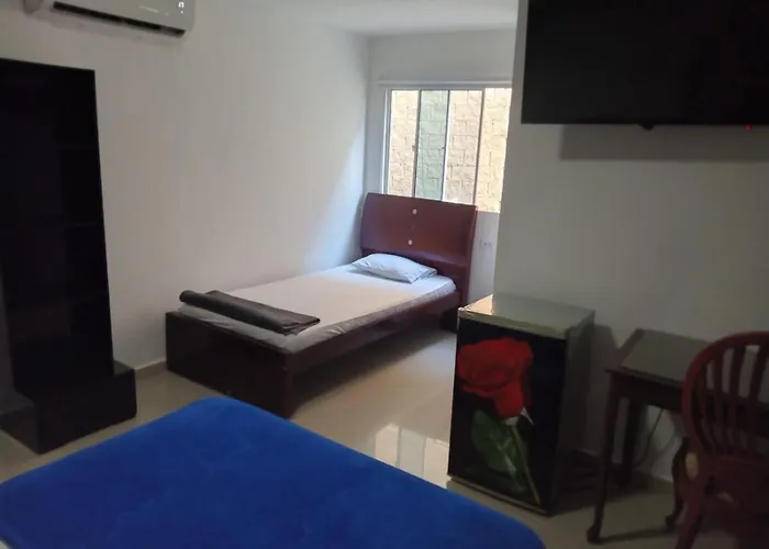 Hotel Intersuites