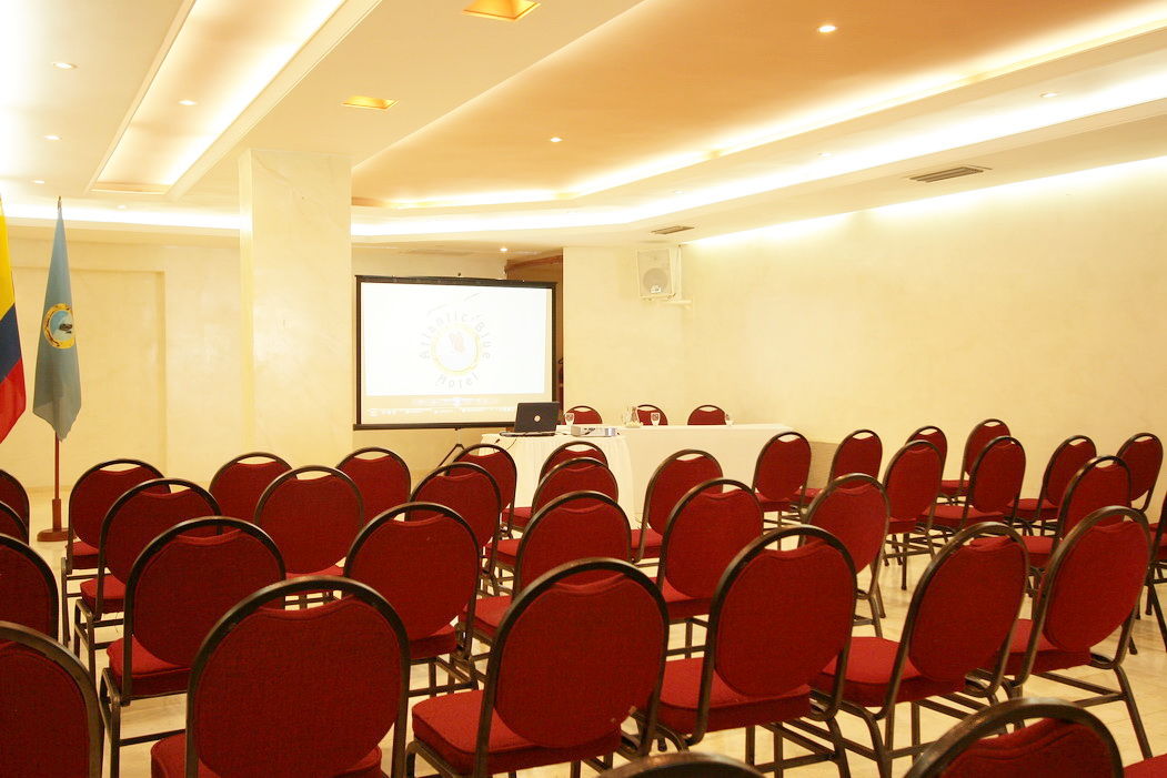Hotel Intersuites
