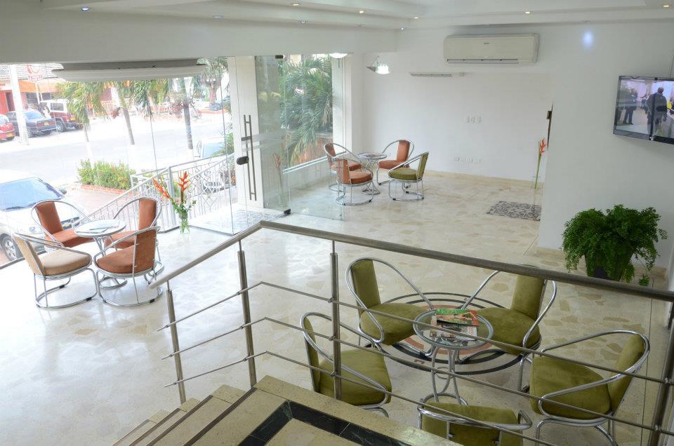 Hotel Intersuites 3*